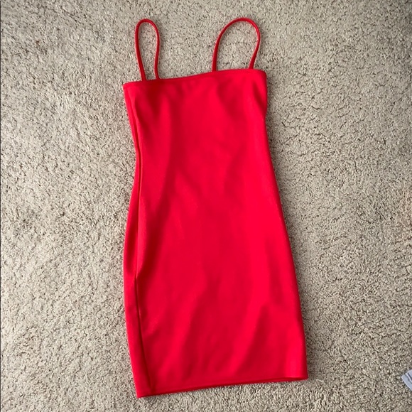 Red mini dress - Picture 2 of 3
